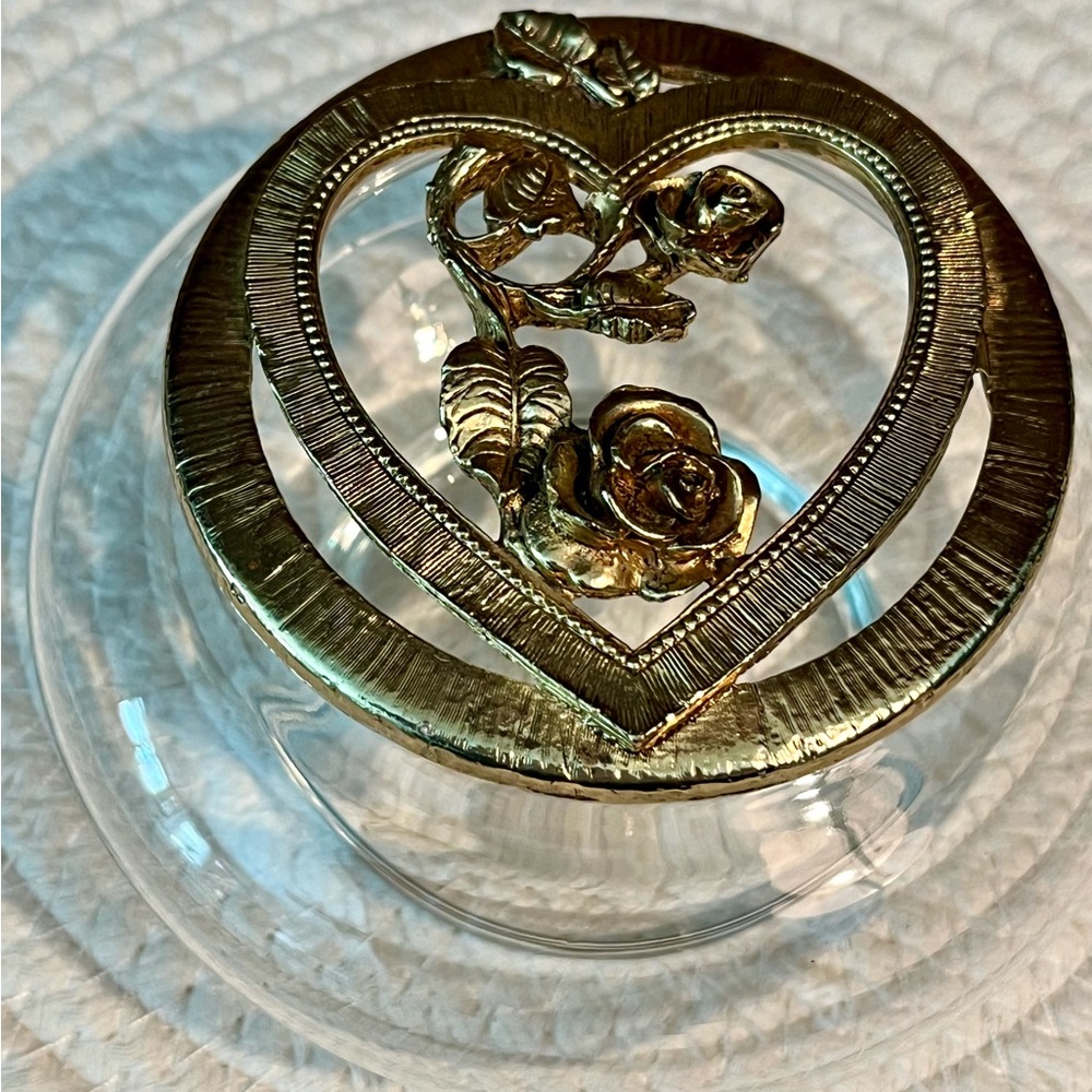 Vintage Vanity Glass Jar w/ Lid.